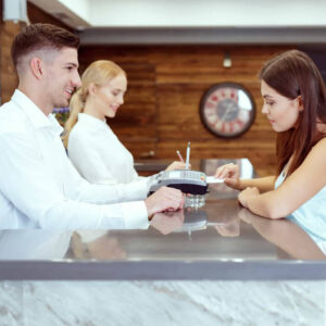 "Técnico Profesional Conserje"